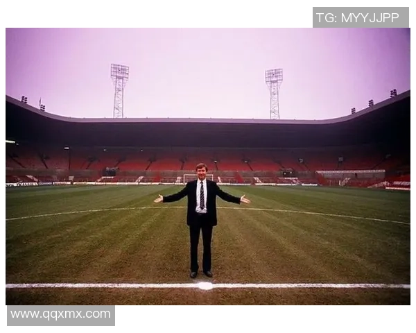 足球明星卡乐士的传奇之路与球场背后的奋斗故事 足球明星卡乐士的传奇之路与球场背后的奋斗故事