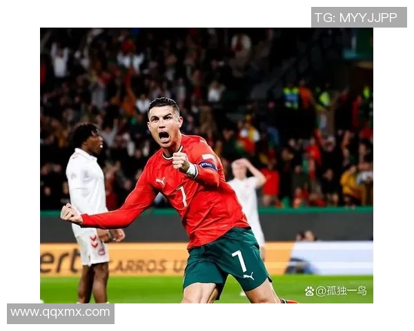 足球明星小罗因场外冲突引发争议引发球迷热议与媒体关注 足球明星小罗因场外冲突引发争议引发球迷热议与媒体关注