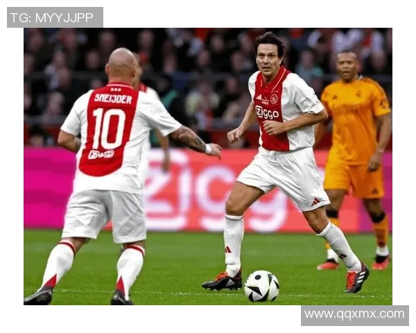 足球明星赛场高清瞬间展现球技与激情的完美结合 足球明星赛场高清瞬间展现球技与激情的完美结合